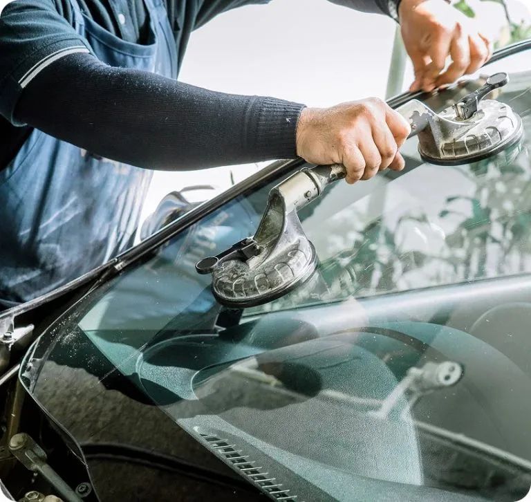 How Mobile Auto Glass Repair Works (Step-by-Step Guide)